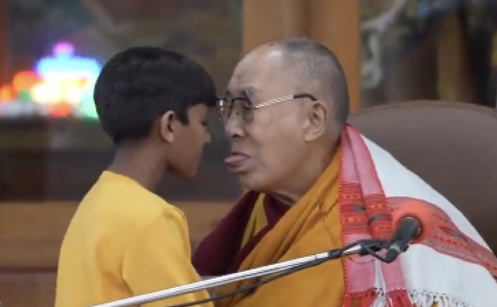 El Dalái Lama es un pedófilo confeso. Abuso sexual budista tibetano
